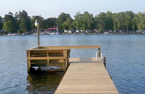 Summerton House | Lake Marion Vacation Home - Goat Island & Taw Caw Creek Area