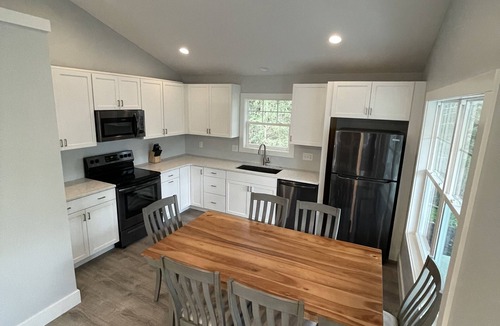 Miami Park House | Lake Michigan Access, Hot tub!
