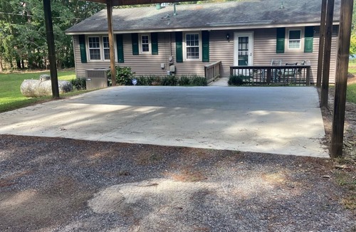 Gilbert House | Lake Murray in Gilbert, SC few miles from Southern Oaks,28 miles Tin Roof Farms