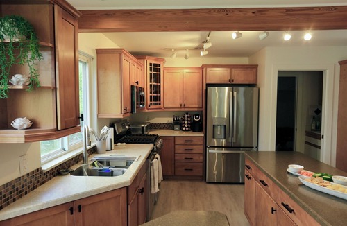 Waterford House | Lakefront 3br 2.5 bath house in Keego Harbor
