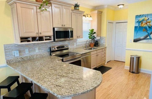 Myrtle Beach House | Lakefront Beach House Free Golf Cart, Bikes & Waterpark!