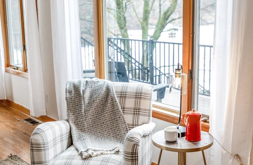 Lake Orion House | Lakefront Home on Lake Manito; Hot Tub & Kayaks; Sleeps 8; Pet-friendly