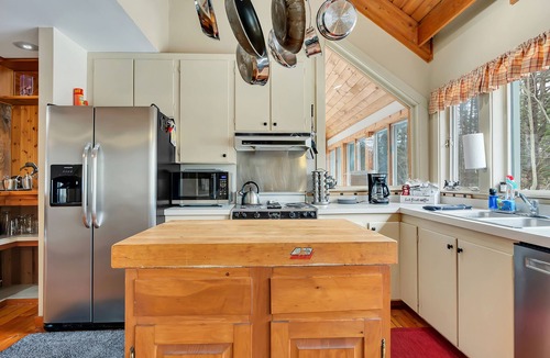 Hadley House | Lakefront Home on Great Sacandaga