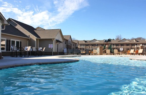 Lyman Apartment | Landing | Modern 1BD, Gym, Clubhouse