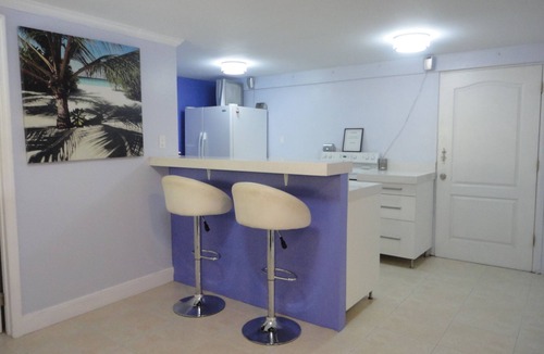 River Run House | LARGE Private Guest House on Waterfront Estate - Kayak+Bike+Fish+Outdoor Lounge