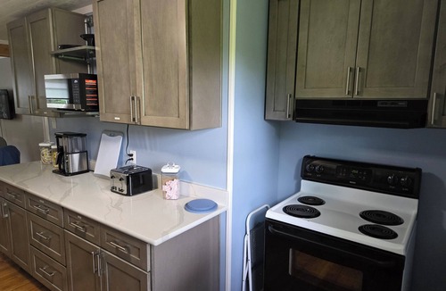 Ashville Apartment | Large Upper 3 Bedroom Ashville Apartment Near Chautauqua Institution/Bemus Point