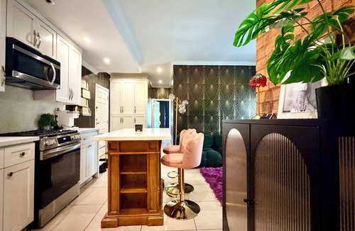 East Village Condo | Le Velours Déco – Art Deco Retreat in East Village