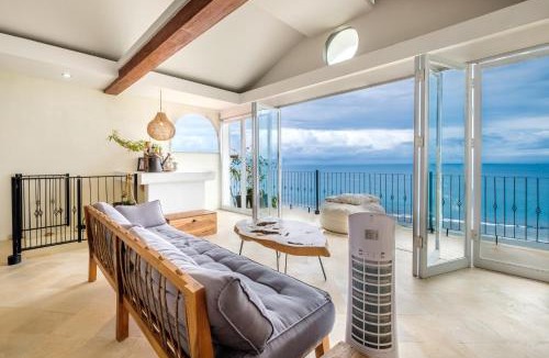 Uluwatu Villa | Leo Villa by Hombali
