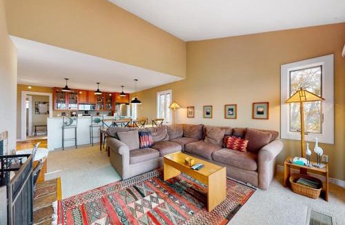 Maple City House | Loggers Run 35 36