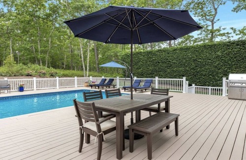 Hampton Bays Villa | Luxe Hamptons Retreat ✨ Pool + Hot Tub Sleeps 10 Near Southampton & US Open
