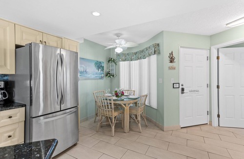 Brightwater Condo | Luxurious, Fully Equipped, 5th Floor Condo with Breathtaking Views of Gulf/Bay