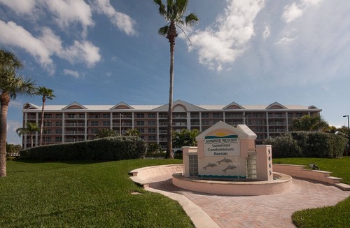 Brightwater Condo | Luxurious, Fully Equipped, 5th Floor Condo with Breathtaking Views of Gulf/Bay