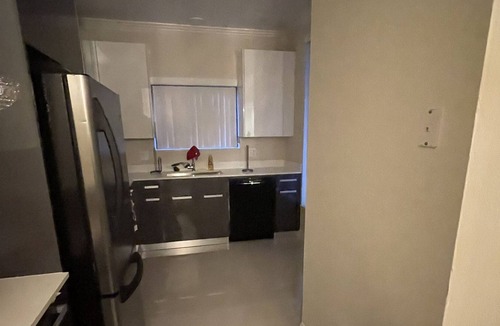 Novi Condo | Luxury 2bdrm/2bthrm unit