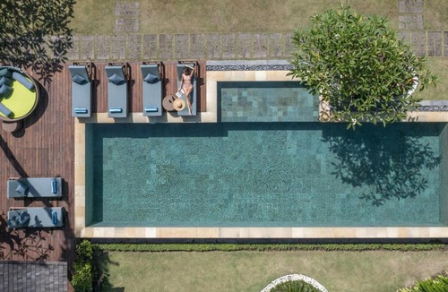 Batu Bolong Villa | Luxury Balinese Style Living Private Villa