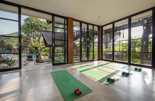 Batu Bolong Villa | Luxury Balinese Style Living Private Villa
