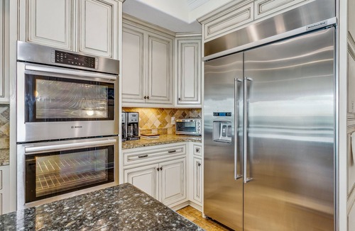 White Sands First House | Luxury Beachfront 4 bedroom/3 bathroom Townhouse at White Sands