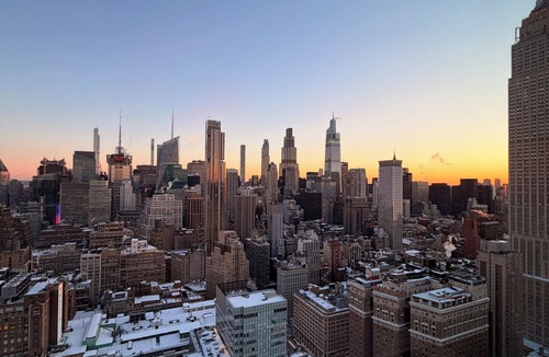 Midtown Apartment | Luxury High Rise Apt - Unbeatable skyline view