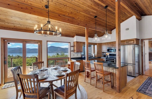 Diamond Point House | Luxury Retreat w Gorgeous Lake Views, Minutes to Marina, Beach & Dining
