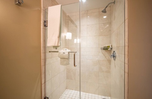 Honokowai Hotel | Maui Magic: Short Drive to Kaanapali Beach. Onsite Pool w/Water Slides, Parking