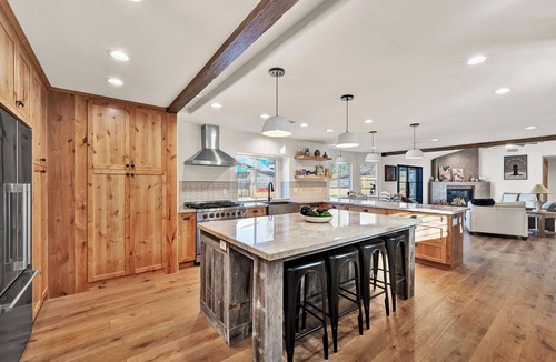 Temecula Villa | Mediterranean Temecula Villa: Pool, Jacuzzi, Mini Golf, Pickleball