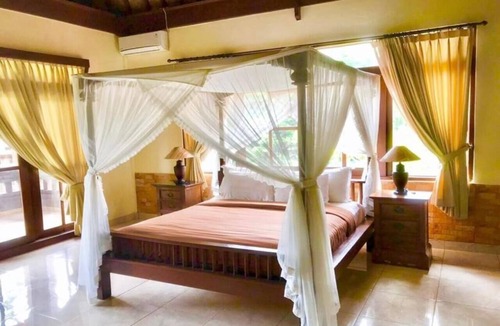 Ubud City-Centre Bed & Breakfast | Monkey Forest Bungalow