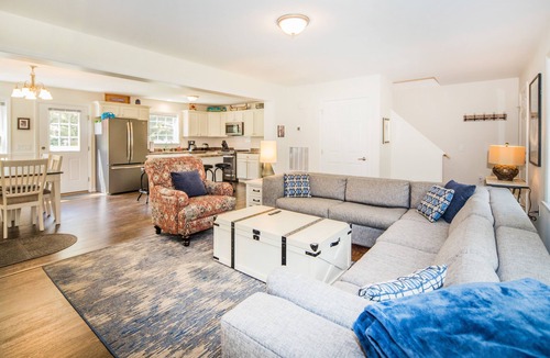 West Bridgewater House | MooseRun| Mesmerizing 3BR Home in Dreamy Location!