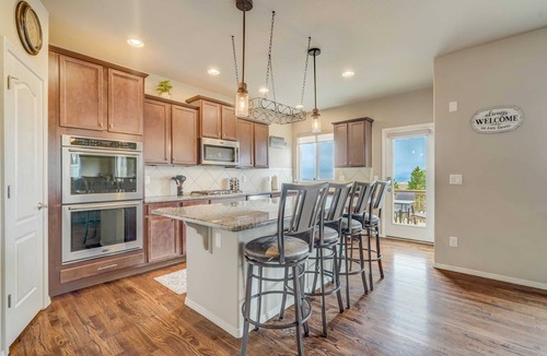 Woodmoor Villa | Mountain Breeze! Fire Pit, Air Hockey & Views!