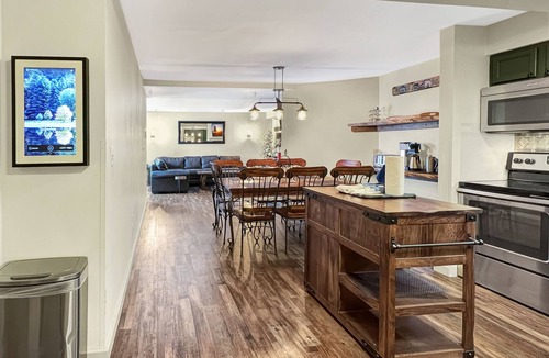 Killington Condo | Mountain Green Ski & Golf Resort 3-D10 Across the Street from the Lifts