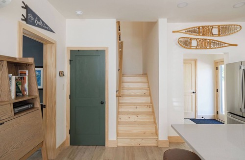 Wilmington House | Mountain Modern Home on Lake Everest Only 3 miles to Whiteface Sleeps 8