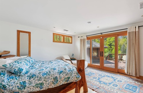 Stowe House | Mountain Zen: spacious 3 br, expansive decks with views, private swimming pond w/dock!