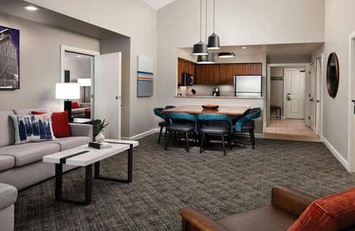 North Park City Villa | MountainSide Ski-In Stay in Park City with Hot Tubs & Spacious 2BR Villa