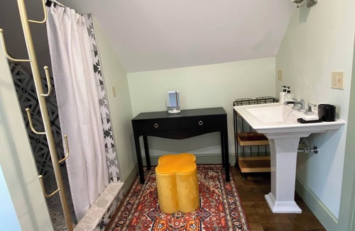 Springfield House | Must-Visit Okemo Mountain Resort, 1 bedroom in a 3-bedroom house Springfield VT