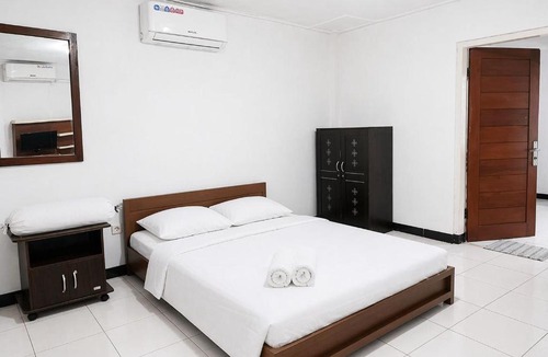 Tasikmalaya House | Nata Hotel Tasikmalaya