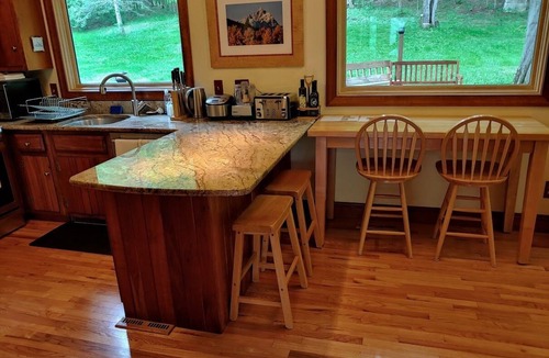Hamilton House | Near Colgate and Seven Oaks Golf Course, Accommodates 8 Guests