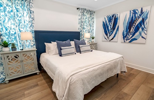 East Hill House | New build in 2020 - 4/2.5 Home - Close to downtown & beaches