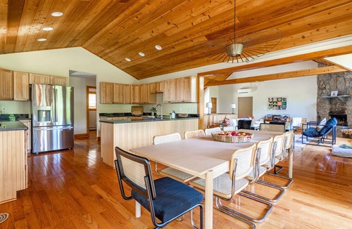 Roscoe House | NEW: Multi-Generational Haven nr Roscoe