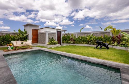 Padonan Villa | NEW - Wellness Oasis With Pool & Rice Field