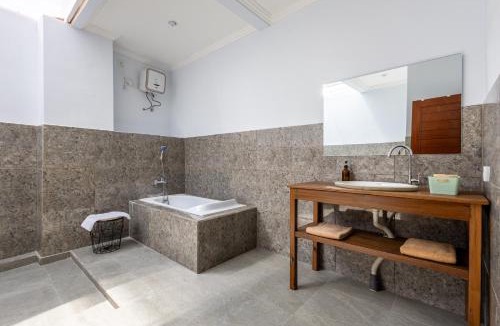 Padonan Villa | NEW - Wellness Oasis With Pool & Rice Field