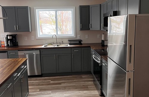 Champlain House | Newly remodeled Riverfront 3 bedroom house on the Great Chazy River with dockage