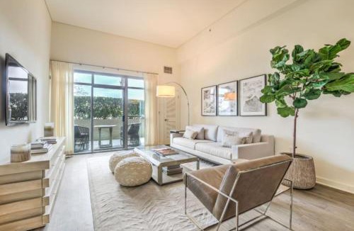 NoHo Arts District Apartment | NoHo Stay 2BR with Secured Parking