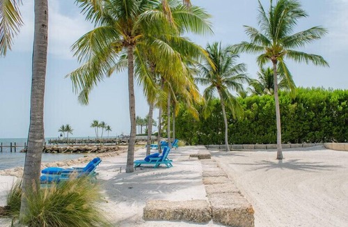 Plantation Key Villa | Ocean Front 5 Bedroom Estate in the Heart of Islamorada