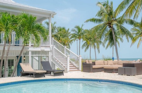 Plantation Key Villa | Ocean Front 5 Bedroom Estate in the Heart of Islamorada