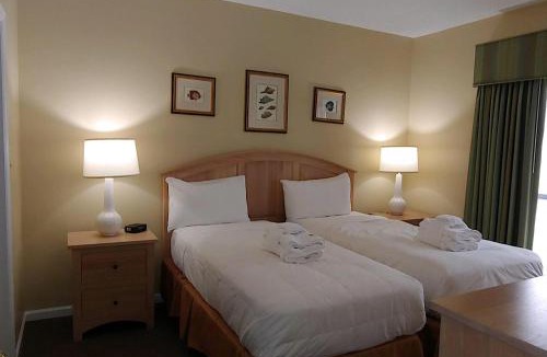 Palmetto Dunes Apartment | Ocean Palms Villa with Championship Golf Saturday to Saturday Rental