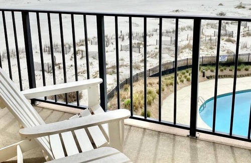Isle of Palms Condo | Oceanfront 3rd Floor Condo in Wild Dunes with Community Pool! Great View Looking at Beach!