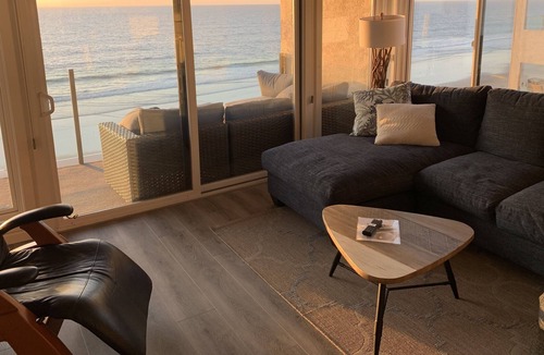 Solana Beach Condo | Oceanfront 3rd floor unit - Incredible view looking directly down to the beach
