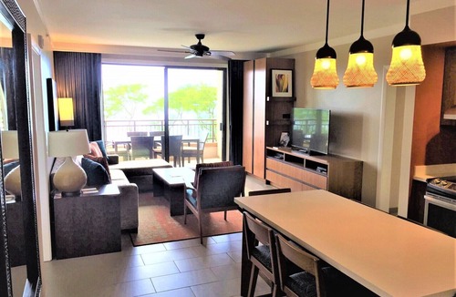 Kaanapali Villa | OCEANFRONT Bliss! FIXED UNIT 1414 Building 1 3BR, 2BA, sleeps 8