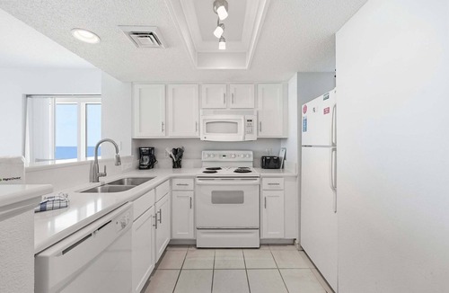Atlantic Beach Condo | Panoramic Ocean Views-2BR Corner Unit-Oceanfront Pools/Hot tubs