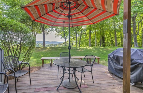 West Hartford Condo | Patio Condo with Golf Views & BBQ, Windsor Village