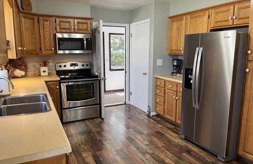 Oneonta House | Patten Place - Close to everything in Oneonta - clean, updated private home.
