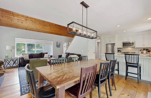 Jamaica House | Peaceful mountain home near skiing, hiking, mtn biking & more
